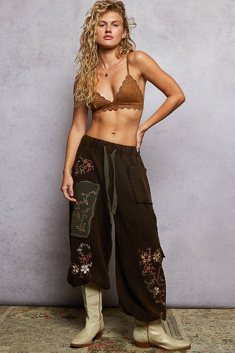 Floral Embroidery Patch Pant