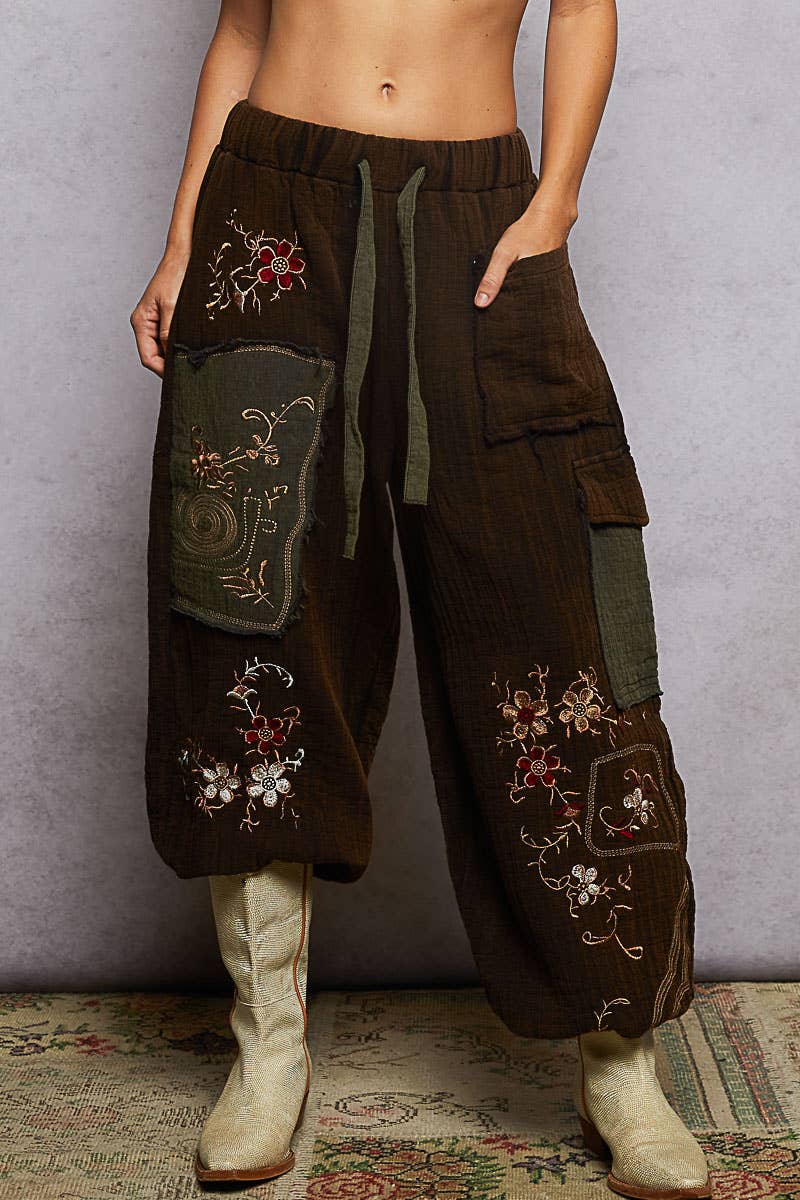 Floral Embroidery Patch Pant