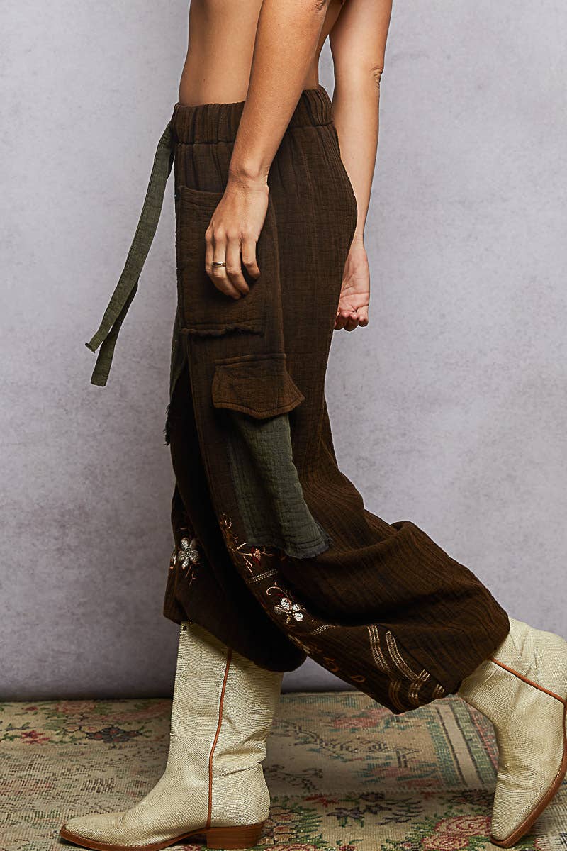 Floral Embroidery Patch Pant