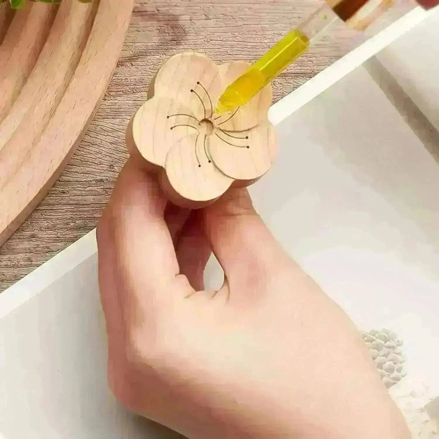 Hibiscus Flower Wood Car Diffuser