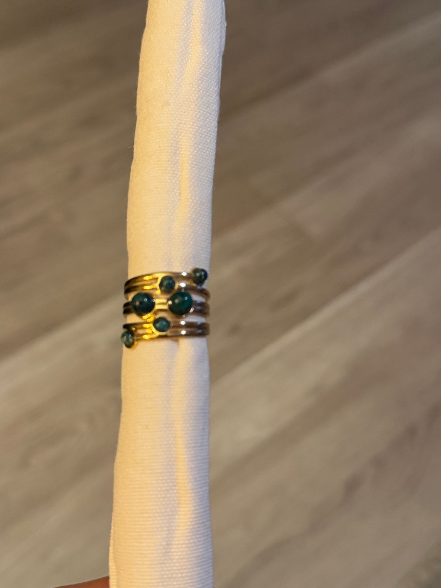 Adjustable 6 Stone Ring