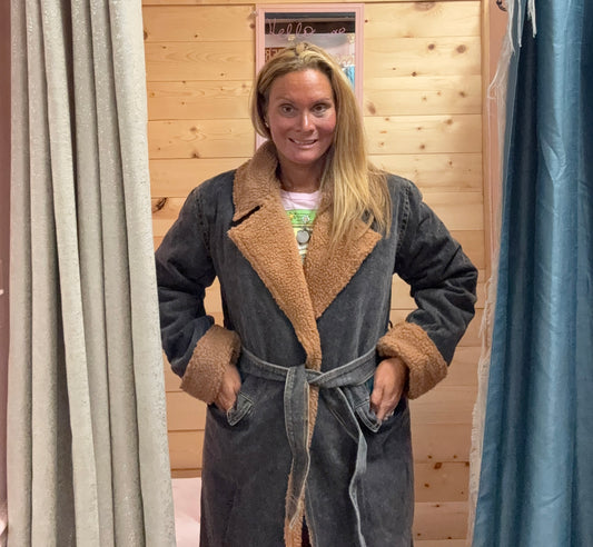 Panthia coat front