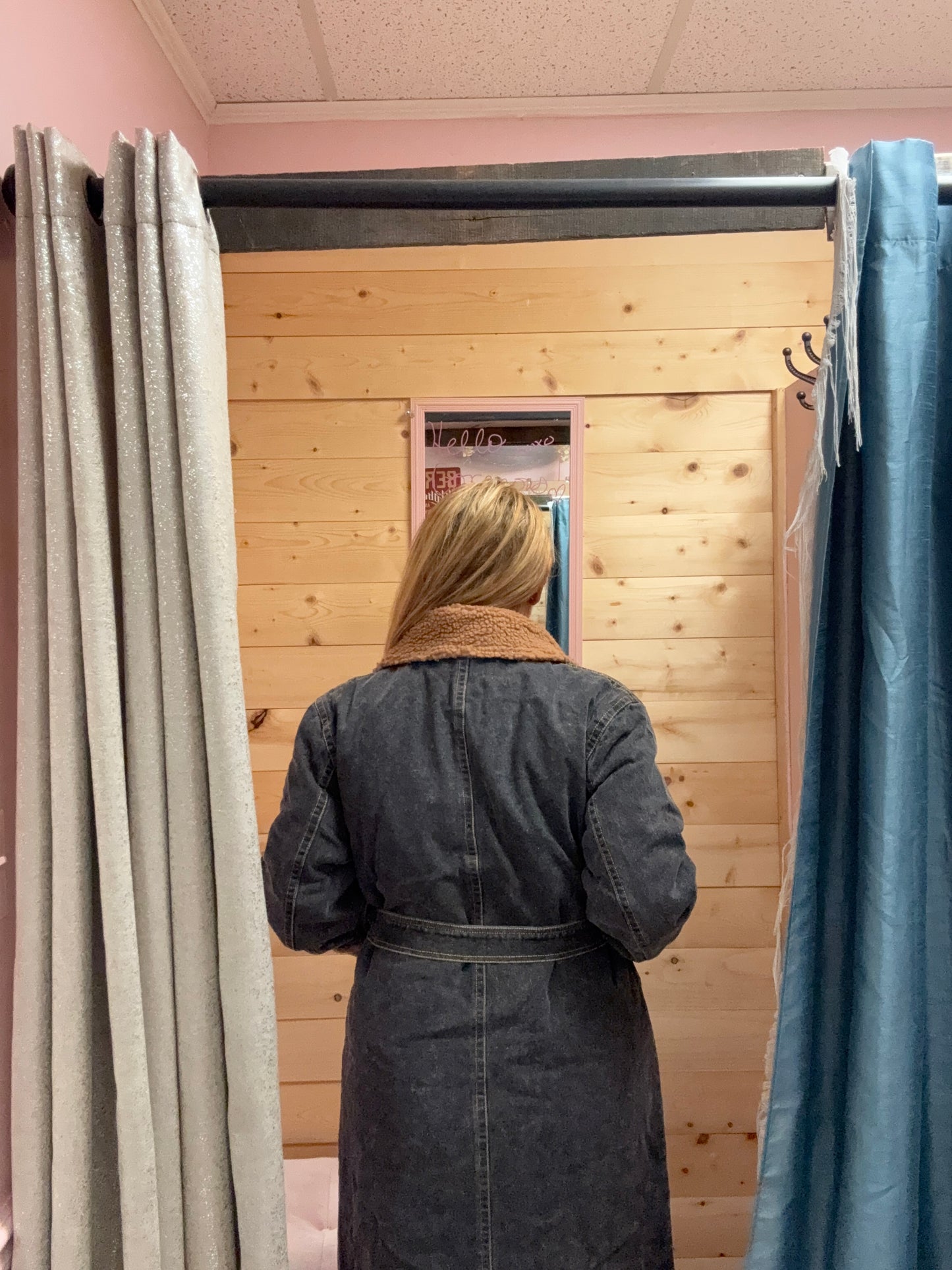 Panthia coat back