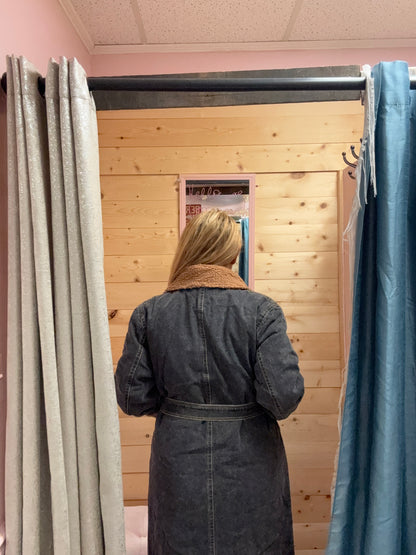 Panthia coat back