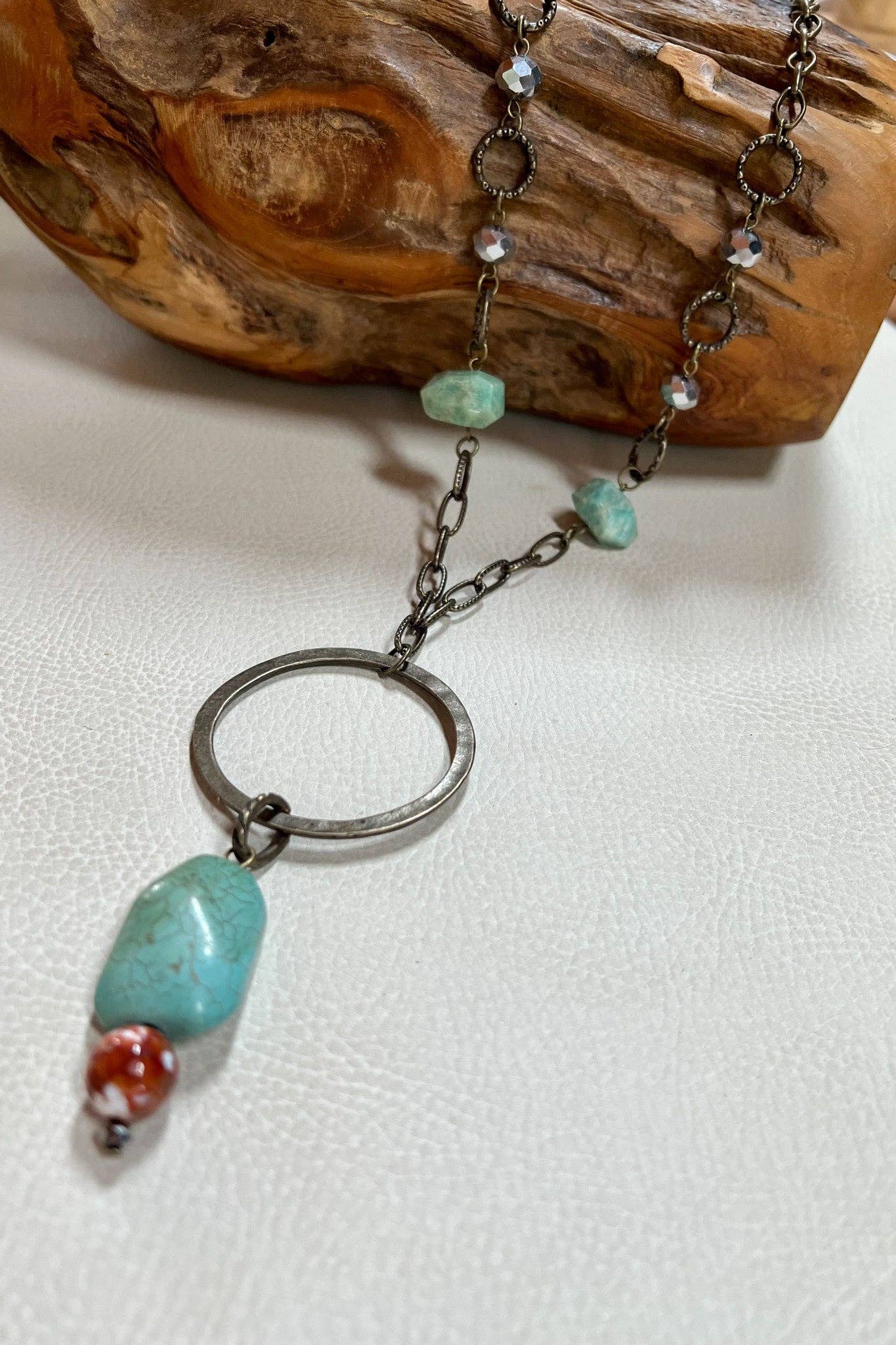 Evin Necklace