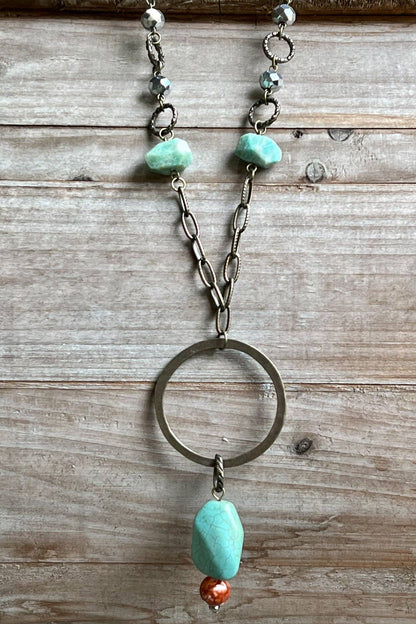 Evin Necklace