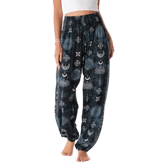 Harem pants with pockets