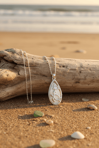 Mother-of-pearl turtle and baby-turtle pendant necklace